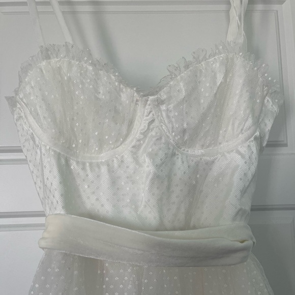 Lulu’s White Dress Size Large NWT - Picture 1 of 3